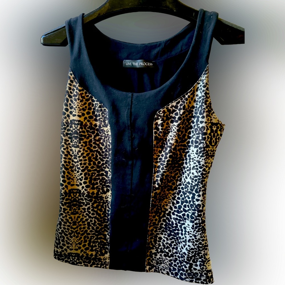 Live The Process Cutout Sports Bra M